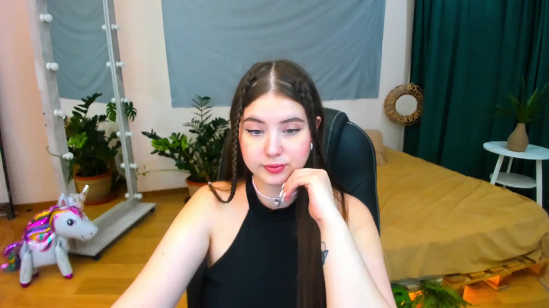 Gallery image thumbnail from AdmireMyEyes's myfreecams stream on, 07/16/2024, 19:48 image 7 of 20