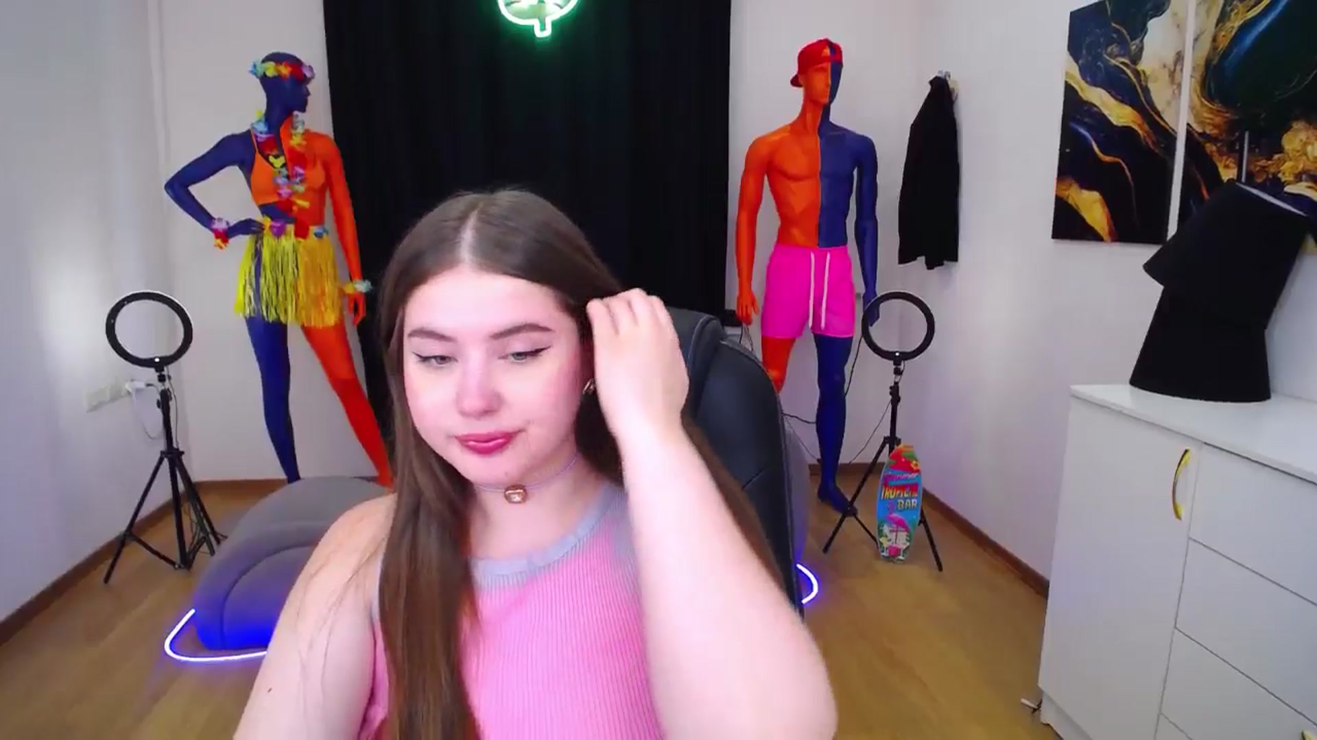 Gallery image thumbnail from AdmireMyEyes's myfreecams stream on, 07/20/2024, 08:56 image 3 of 20