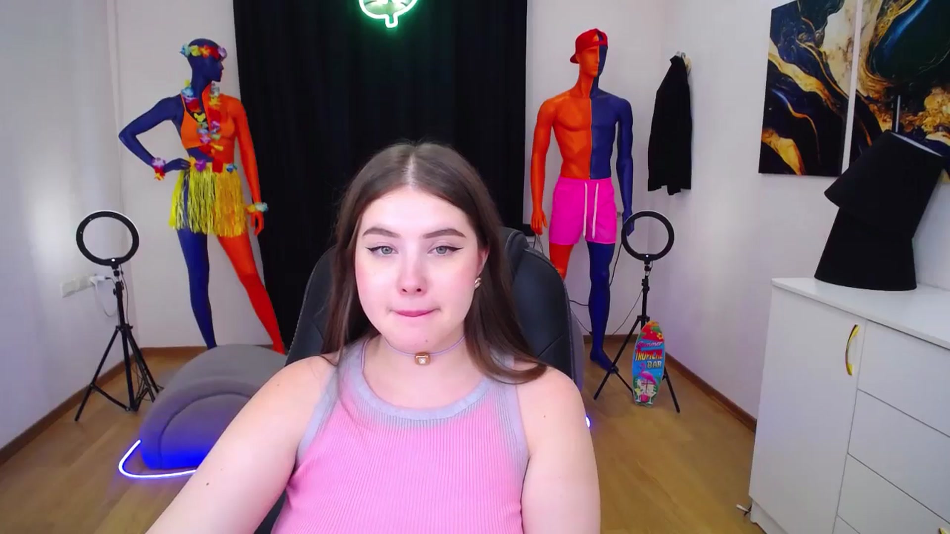 Gallery image thumbnail from AdmireMyEyes's myfreecams stream on, 07/20/2024, 08:56 image 4 of 20
