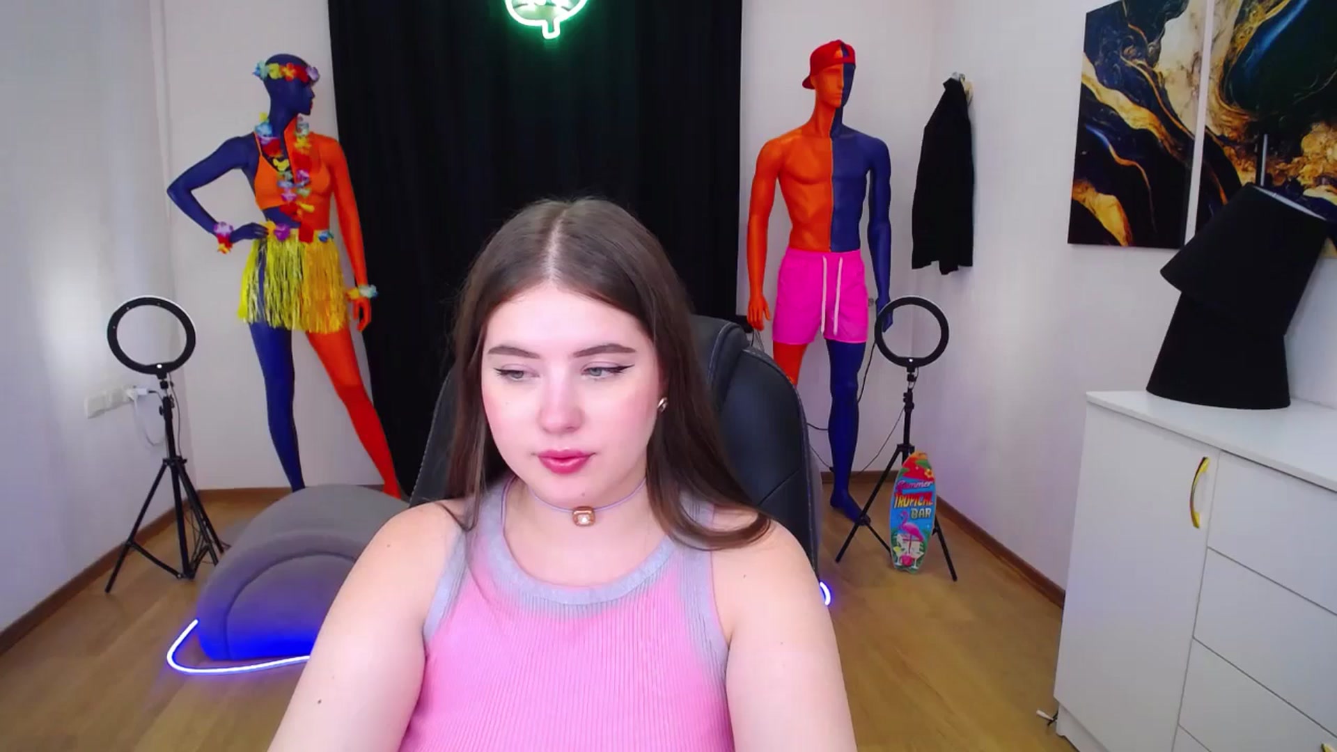 Gallery image thumbnail from AdmireMyEyes's myfreecams stream on, 07/20/2024, 08:56 image 12 of 20