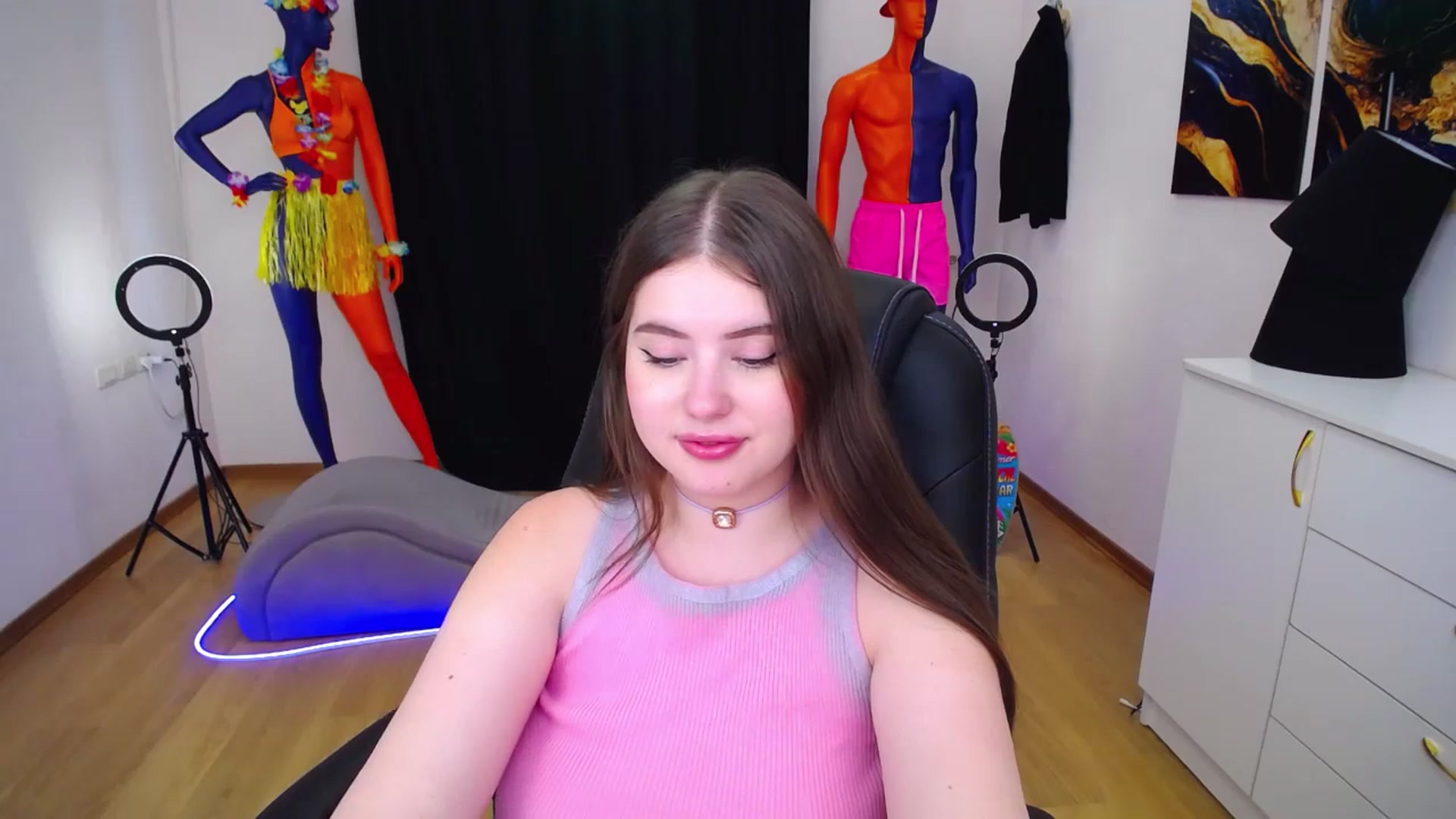 Gallery image thumbnail from AdmireMyEyes's myfreecams stream on, 07/20/2024, 09:49 image 11 of 20