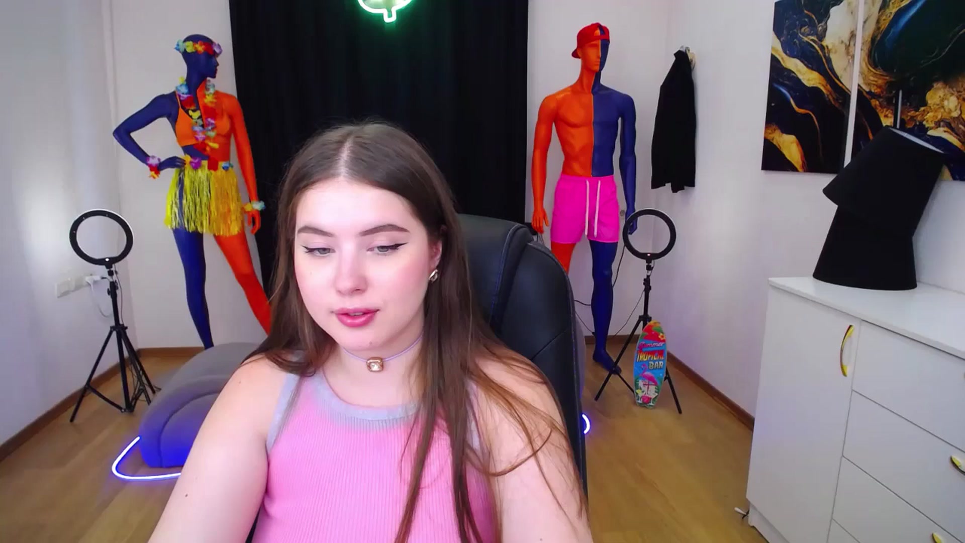 Gallery image thumbnail from AdmireMyEyes's myfreecams stream on, 07/20/2024, 09:49 image 18 of 20