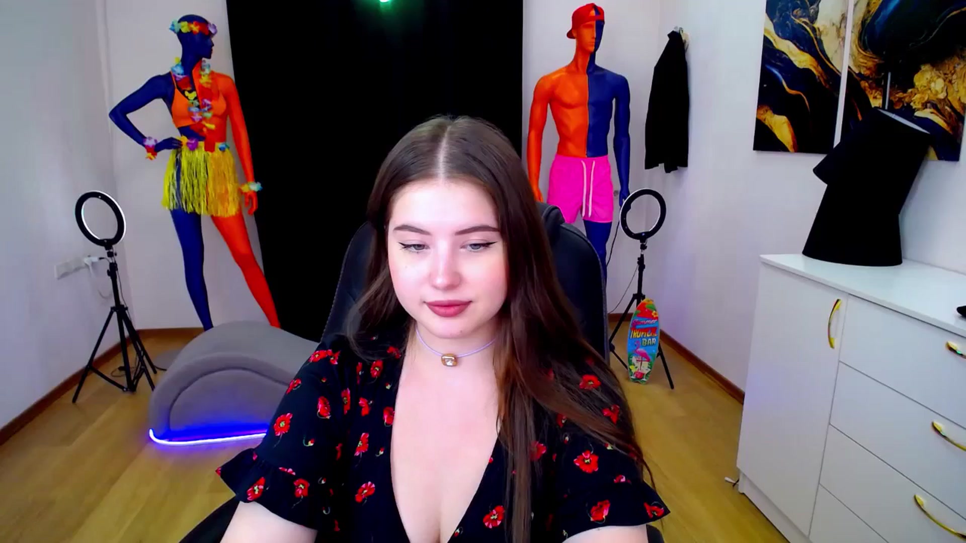 Gallery image thumbnail from AdmireMyEyes's myfreecams stream on, 07/21/2024, 09:47 image 15 of 20