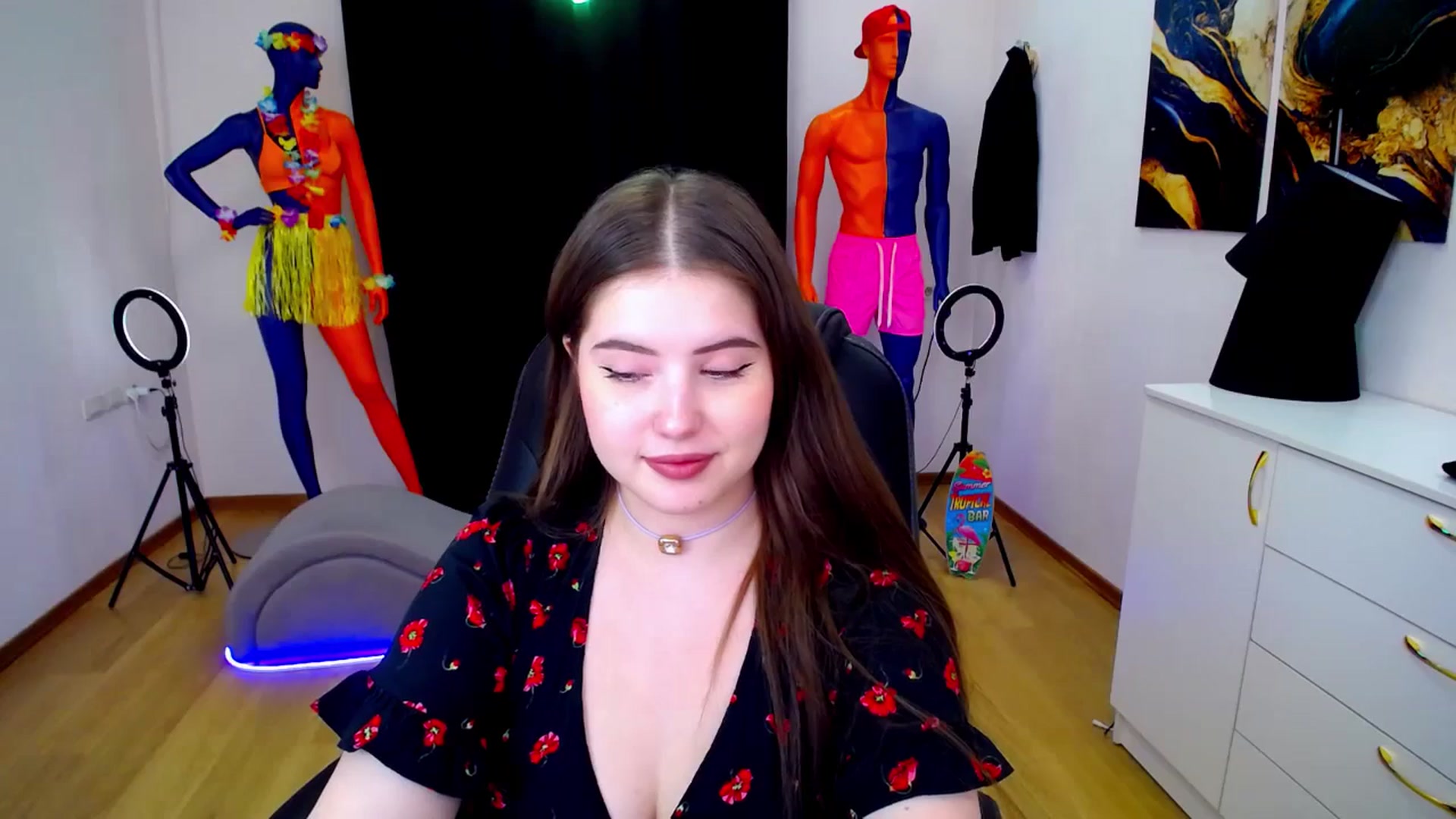 Gallery image thumbnail from AdmireMyEyes's myfreecams stream on, 07/21/2024, 09:47 image 14 of 20