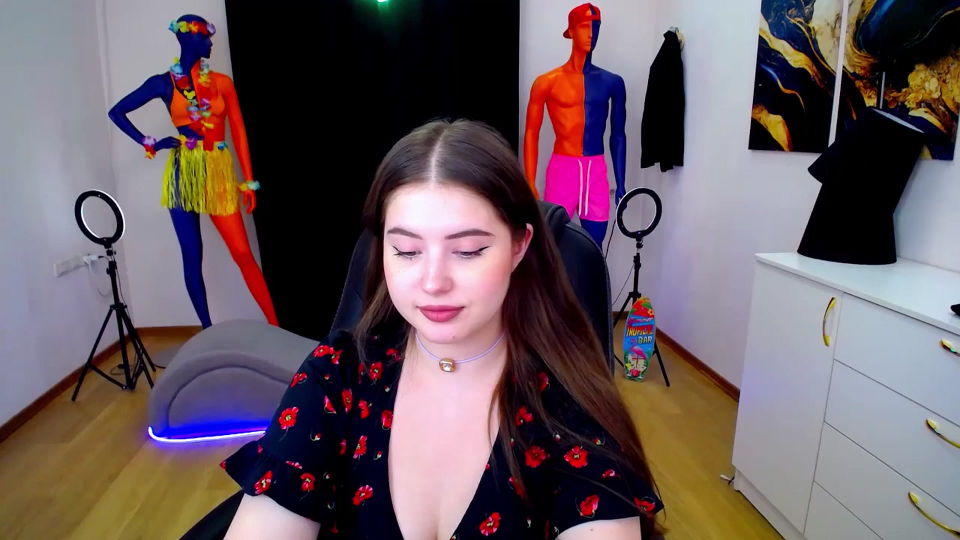 Gallery image thumbnail from AdmireMyEyes's myfreecams stream on, 07/21/2024, 09:47 image 19 of 20