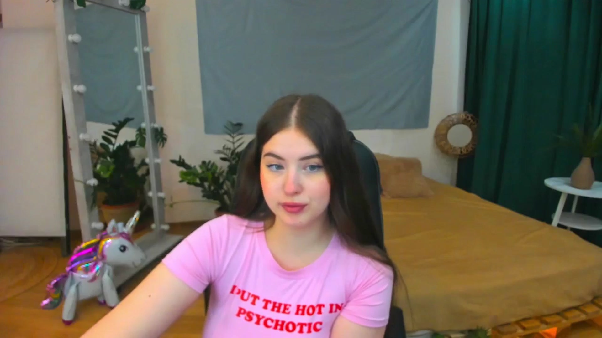 Gallery image thumbnail from AdmireMyEyes's myfreecams stream on, 07/23/2024, 07:16 image 16 of 20