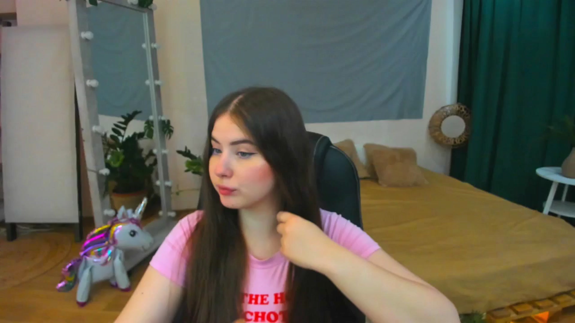 Gallery image thumbnail from AdmireMyEyes's myfreecams stream on, 07/23/2024, 07:16 image 1 of 20