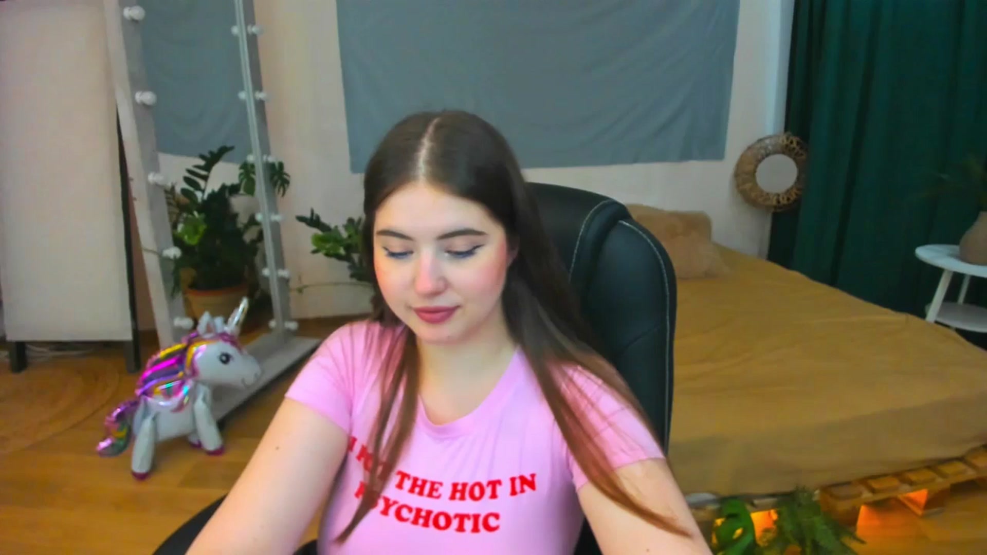 Gallery image thumbnail from AdmireMyEyes's myfreecams stream on, 07/23/2024, 08:37 image 7 of 20