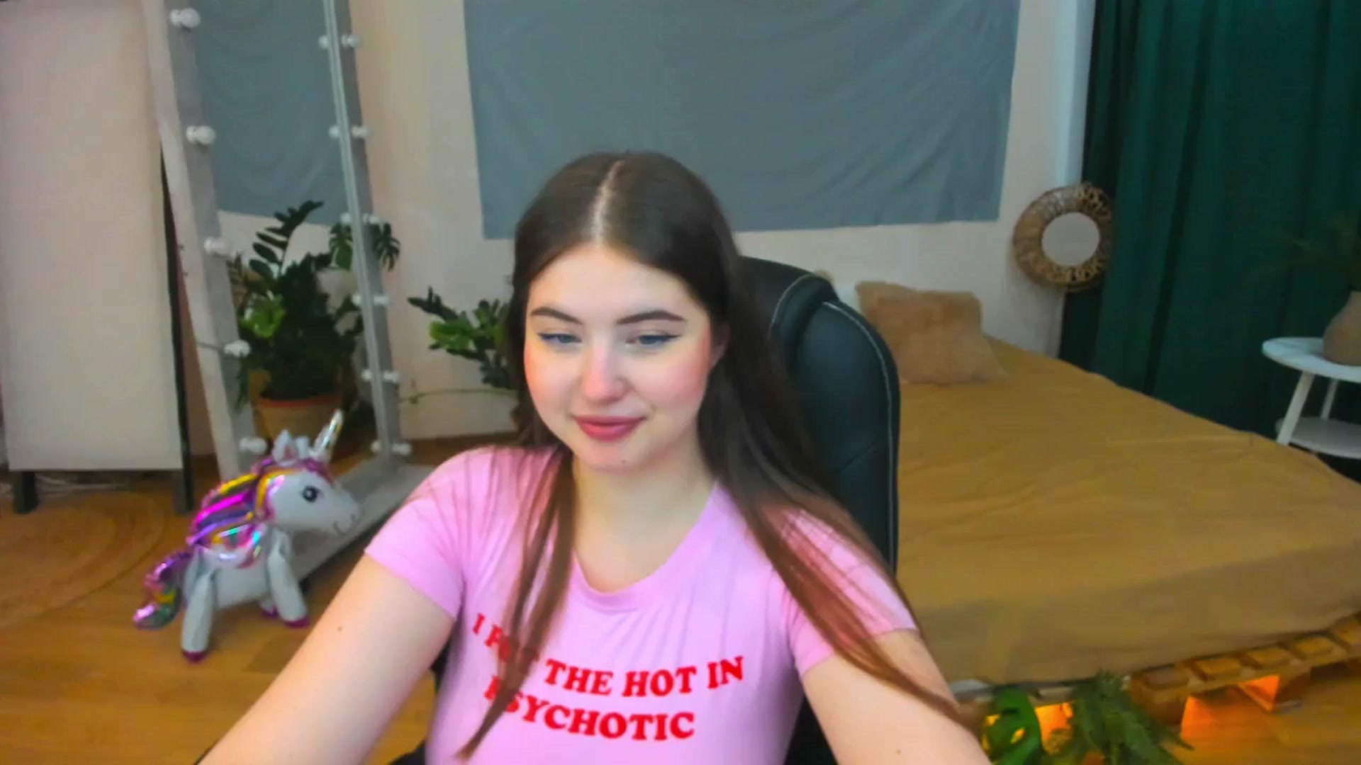 Gallery image thumbnail from AdmireMyEyes's myfreecams stream on, 07/23/2024, 08:37 image 6 of 20