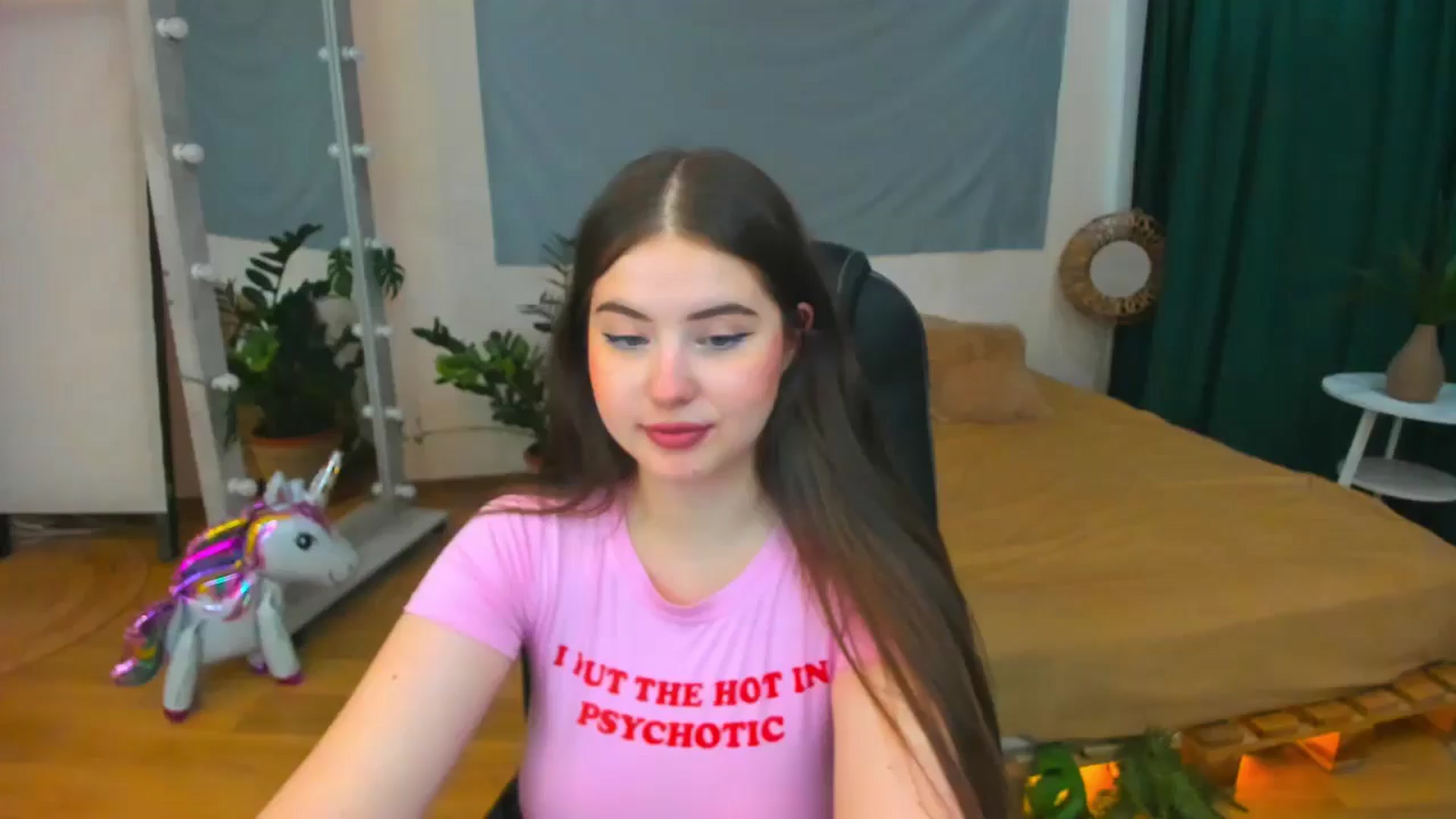 Gallery image thumbnail from AdmireMyEyes's myfreecams stream on, 07/23/2024, 08:50 image 13 of 20