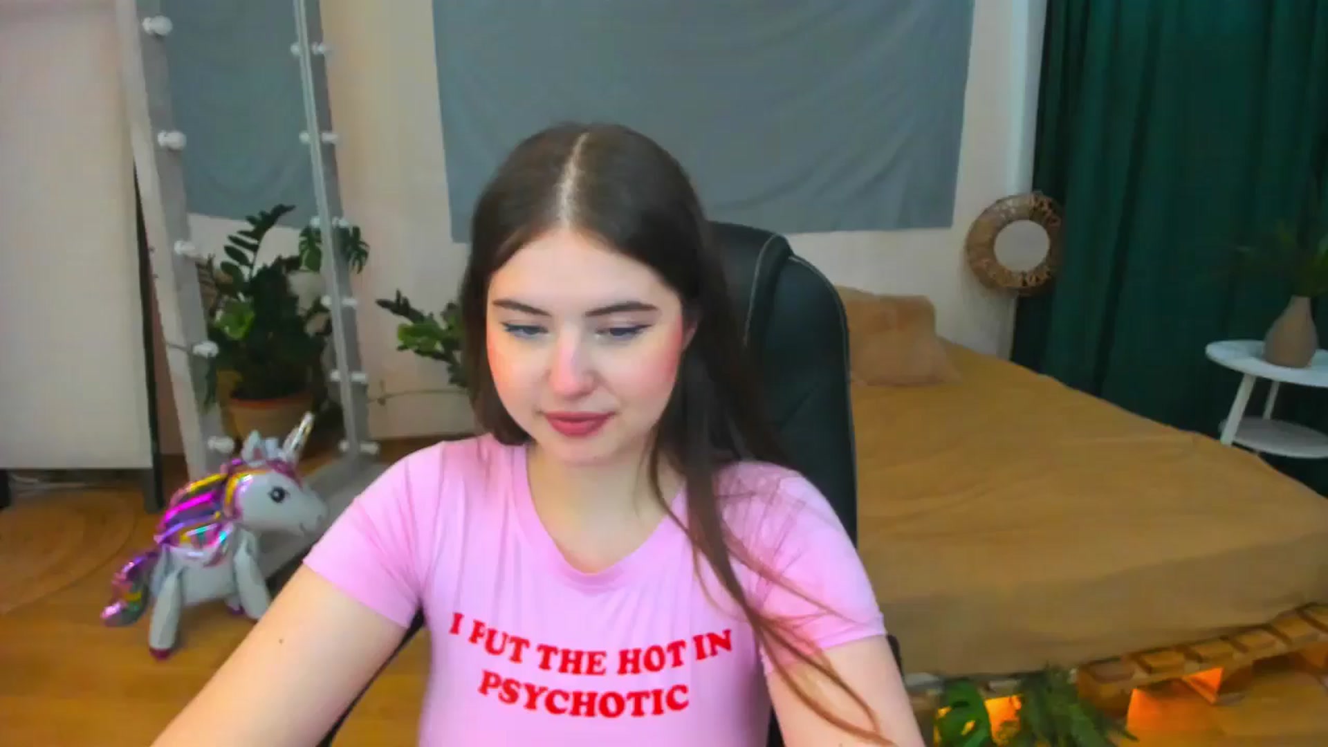 Gallery image thumbnail from AdmireMyEyes's myfreecams stream on, 07/23/2024, 08:50 image 2 of 20
