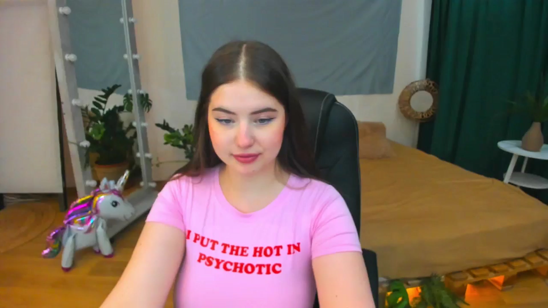 Gallery image thumbnail from AdmireMyEyes's myfreecams stream on, 07/23/2024, 08:50 image 6 of 20