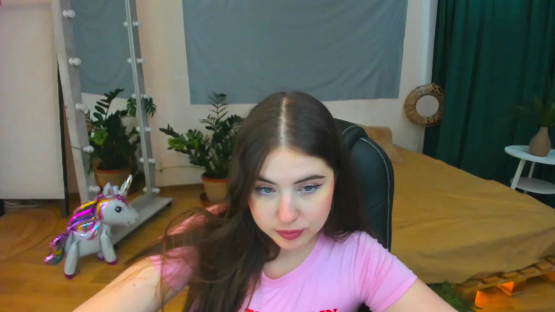 Gallery image thumbnail from AdmireMyEyes's myfreecams stream on, 07/23/2024, 09:46 image 15 of 20