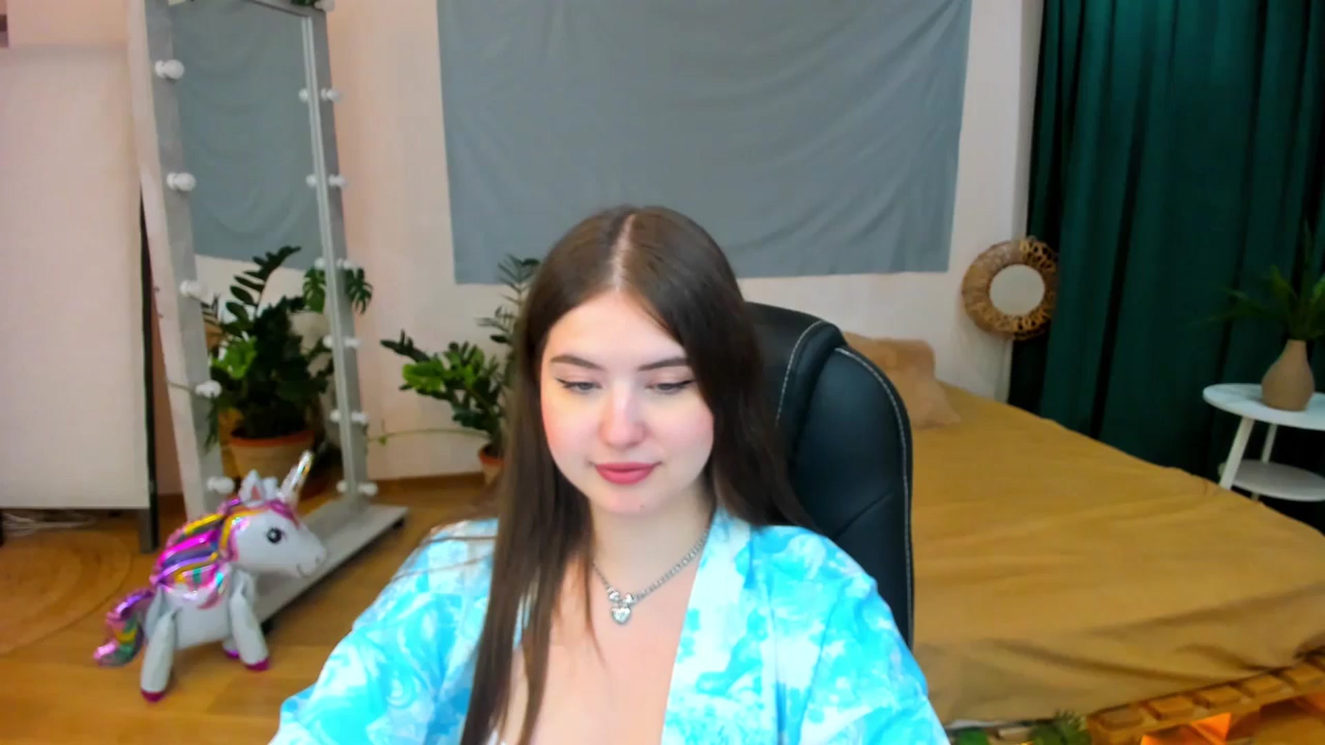 Gallery image thumbnail from AdmireMyEyes's myfreecams stream on, 07/24/2024, 07:43 image 5 of 20