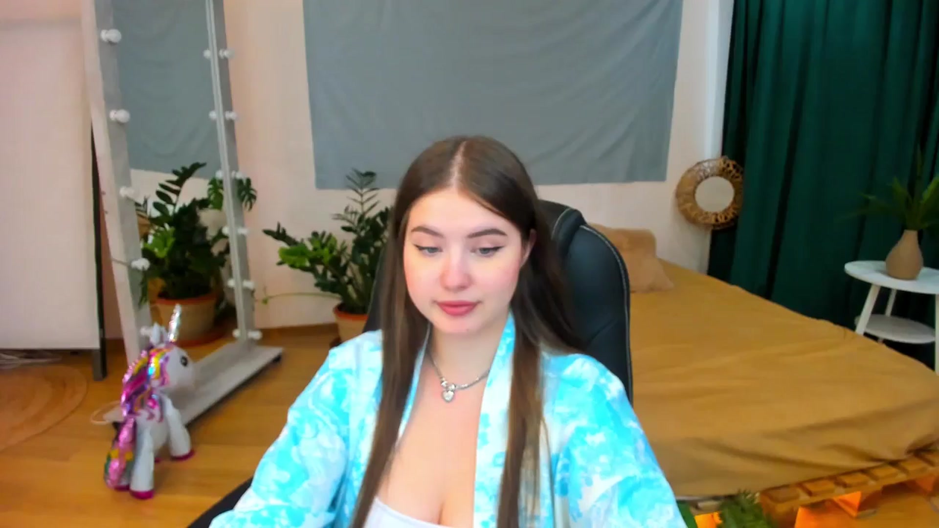 Gallery image thumbnail from AdmireMyEyes's myfreecams stream on, 07/24/2024, 09:02 image 16 of 20