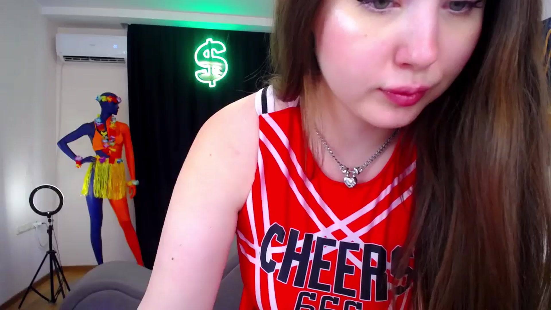 Gallery image thumbnail from AdmireMyEyes's myfreecams stream on, 07/25/2024, 07:48 image 13 of 20