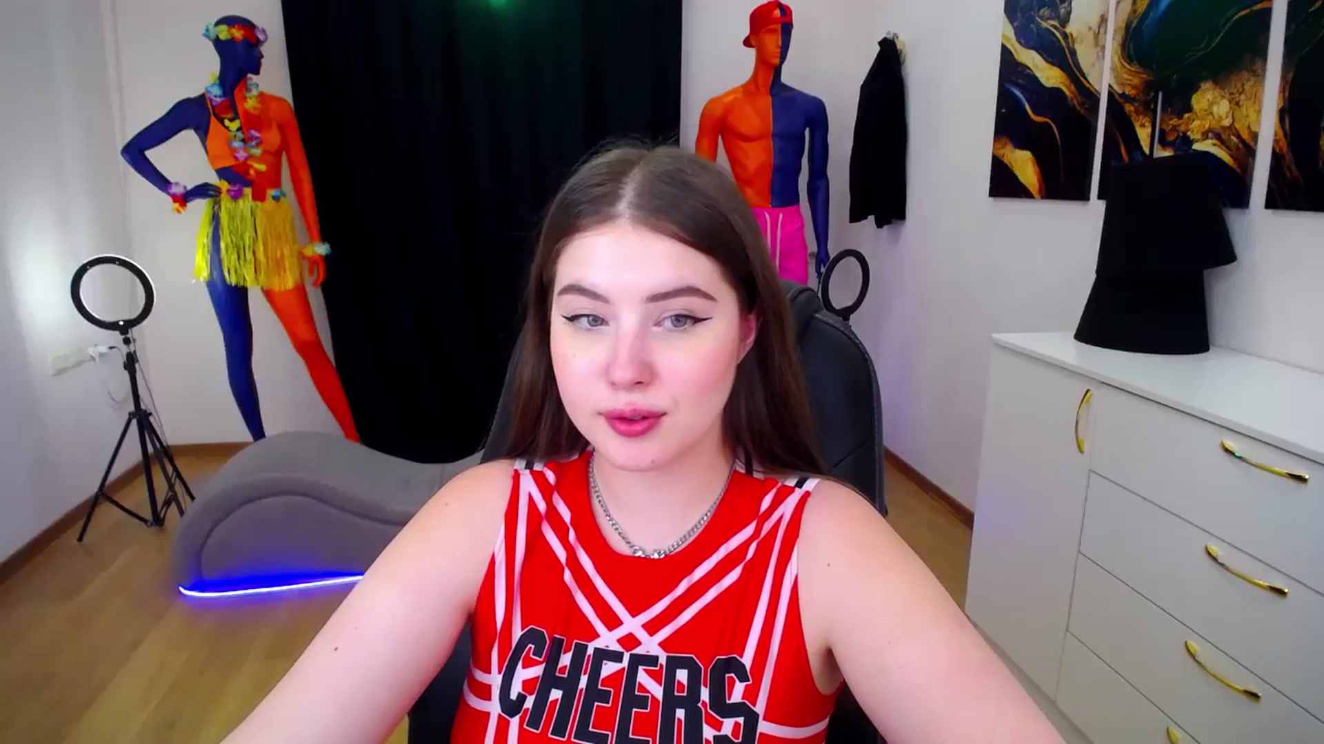 Gallery image thumbnail from AdmireMyEyes's myfreecams stream on, 07/25/2024, 08:44 image 9 of 20