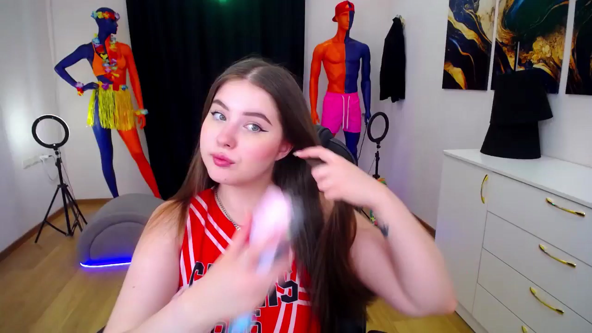 Gallery image thumbnail from AdmireMyEyes's myfreecams stream on, 07/25/2024, 08:44 image 1 of 20