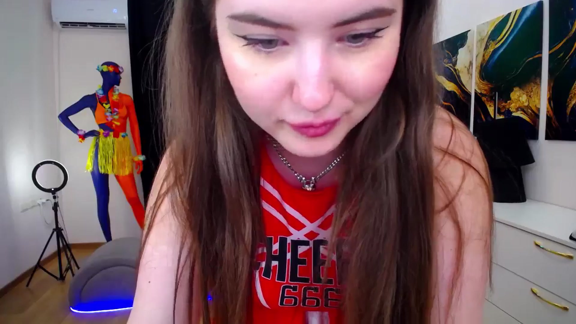 Gallery image thumbnail from AdmireMyEyes's myfreecams stream on, 07/25/2024, 09:44 image 12 of 20