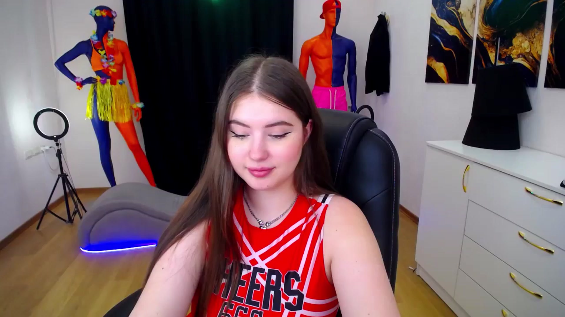 Gallery image thumbnail from AdmireMyEyes's myfreecams stream on, 07/25/2024, 09:44 image 19 of 20
