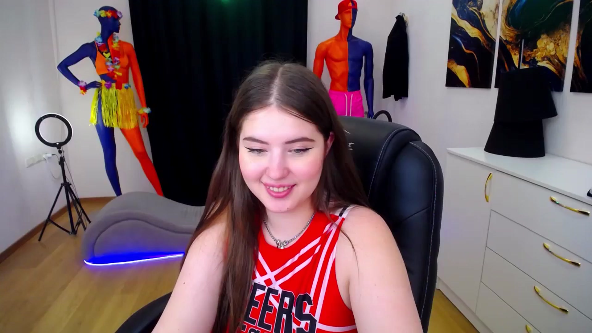 Gallery image thumbnail from AdmireMyEyes's myfreecams stream on, 07/25/2024, 09:44 image 18 of 20