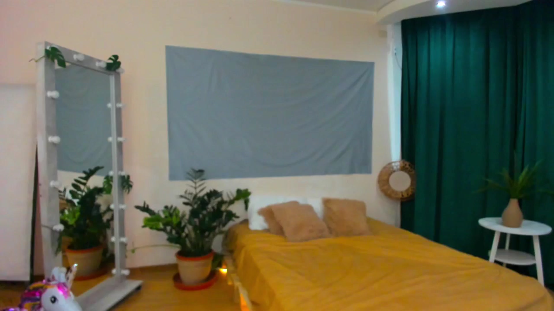 Gallery image thumbnail from AdmireMyEyes's myfreecams stream on, 07/27/2024, 08:46 image 16 of 20