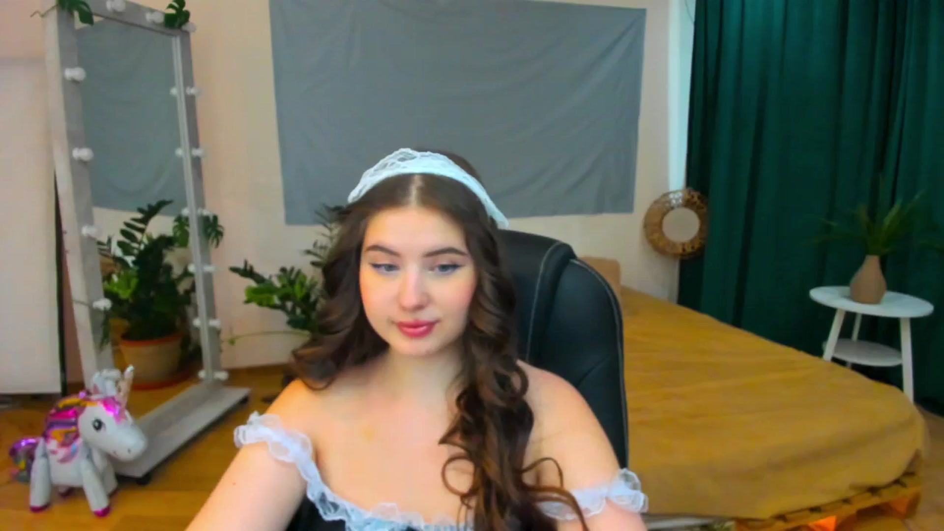 Gallery image thumbnail from AdmireMyEyes's myfreecams stream on, 07/27/2024, 08:59 image 14 of 20