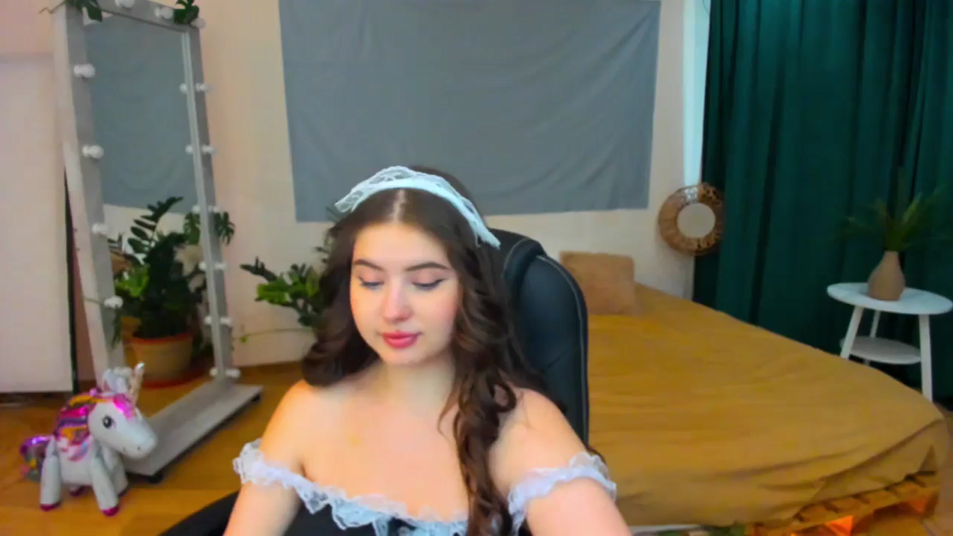 Gallery image thumbnail from AdmireMyEyes's myfreecams stream on, 07/27/2024, 09:46 image 6 of 20