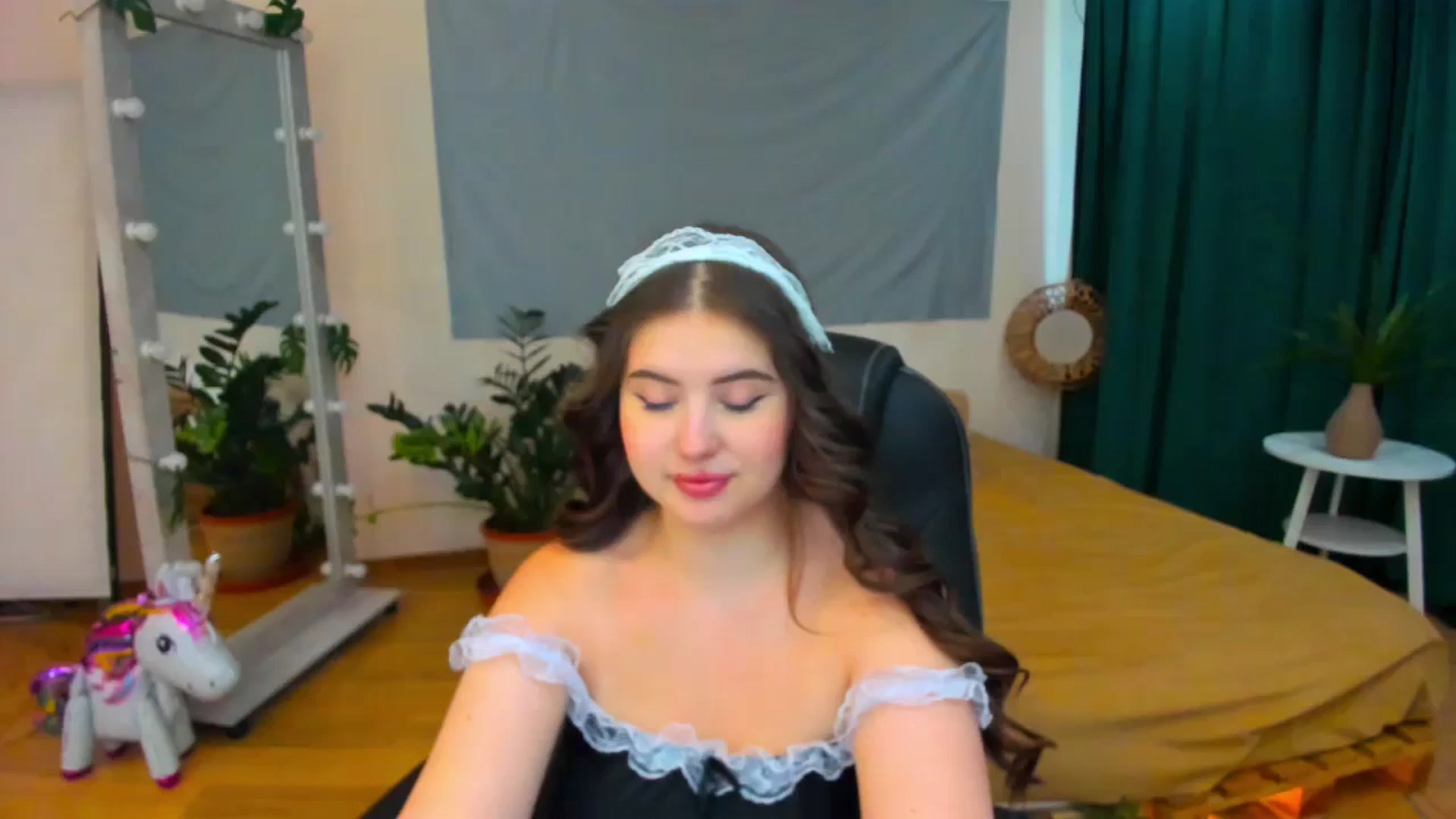Gallery image thumbnail from AdmireMyEyes's myfreecams stream on, 07/27/2024, 09:46 image 12 of 20