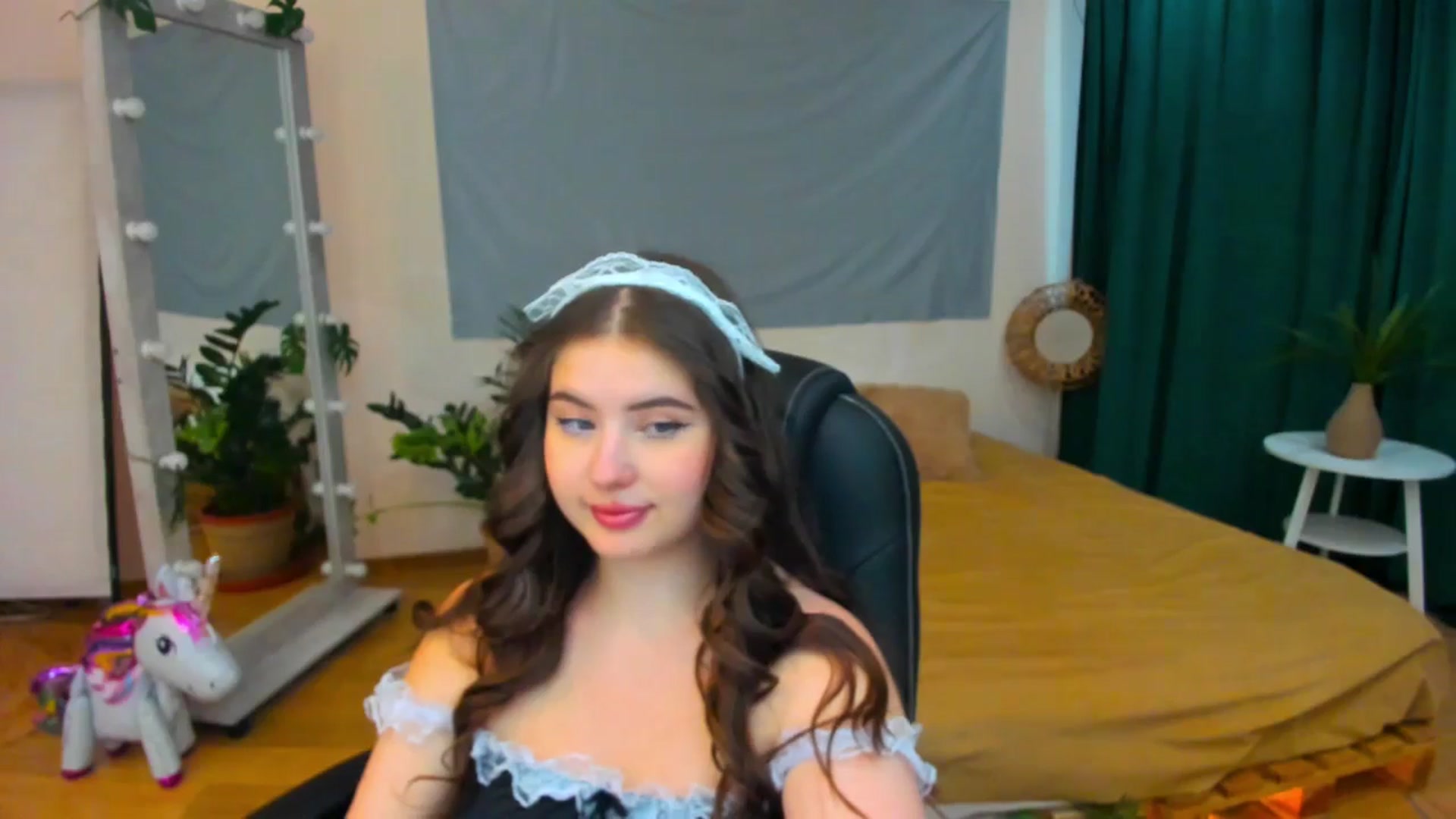 Gallery image thumbnail from AdmireMyEyes's myfreecams stream on, 07/27/2024, 09:46 image 2 of 20