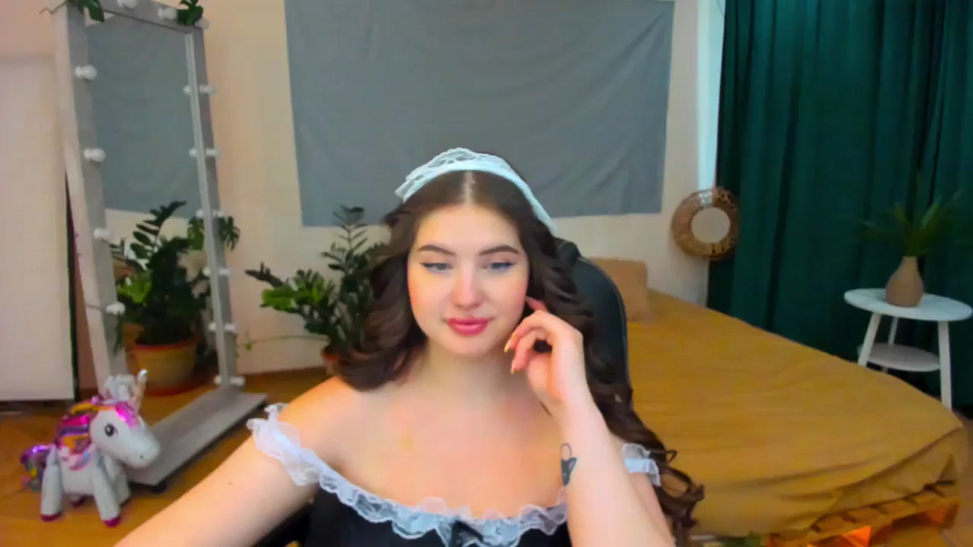 Gallery image thumbnail from AdmireMyEyes's myfreecams stream on, 07/27/2024, 09:46 image 13 of 20