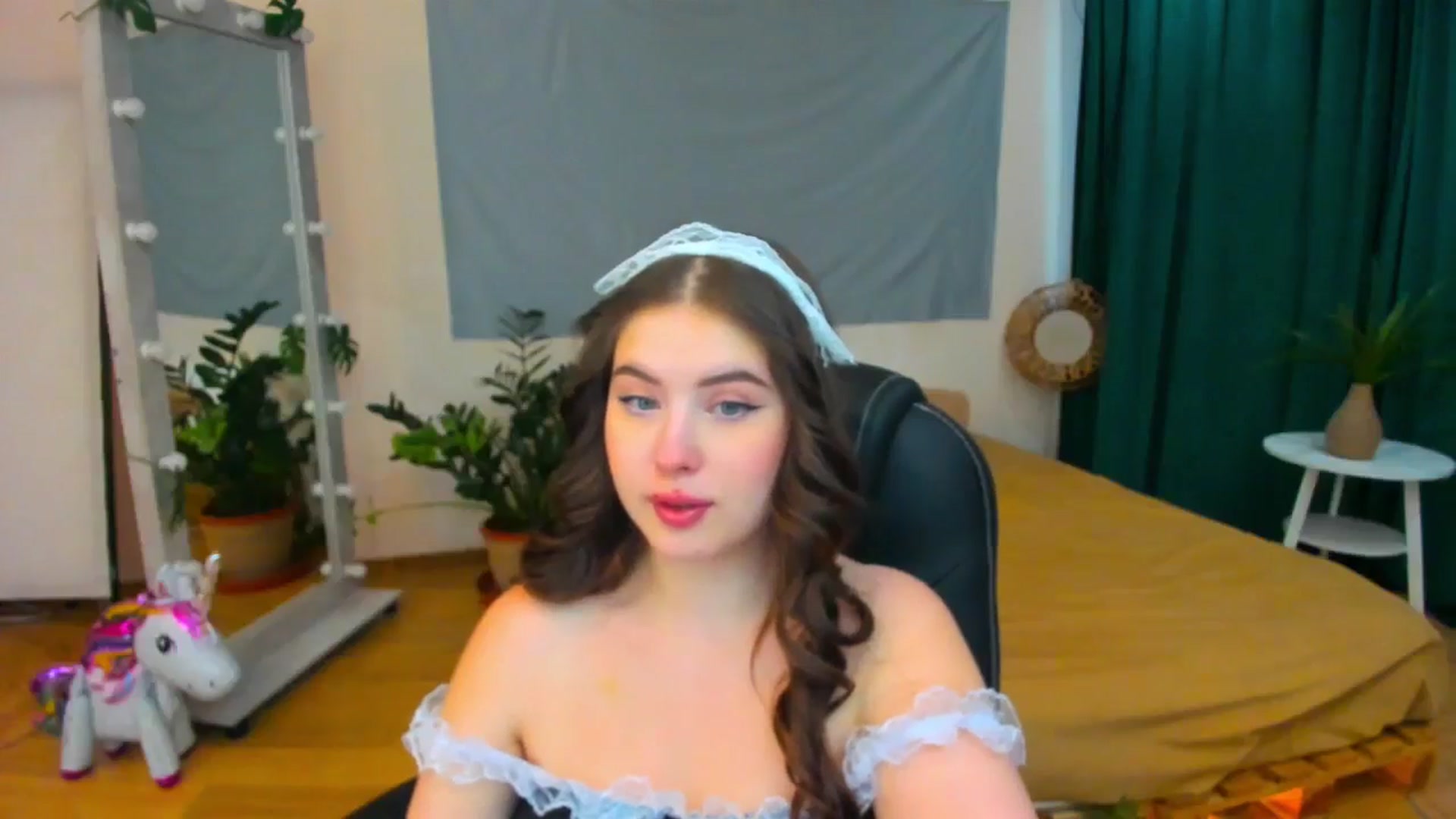 Gallery image thumbnail from AdmireMyEyes's myfreecams stream on, 07/27/2024, 09:46 image 17 of 20