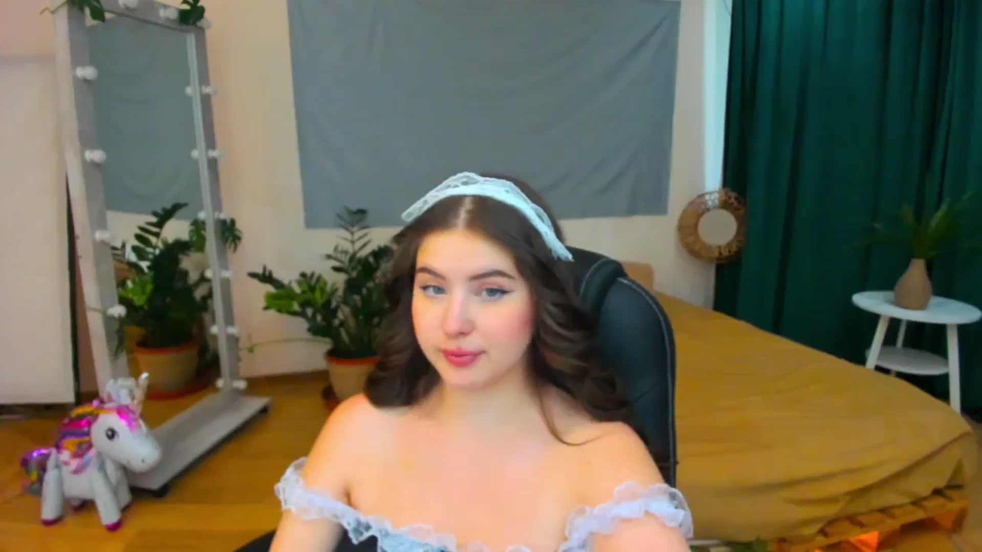 Gallery image thumbnail from AdmireMyEyes's myfreecams stream on, 07/27/2024, 09:46 image 19 of 20