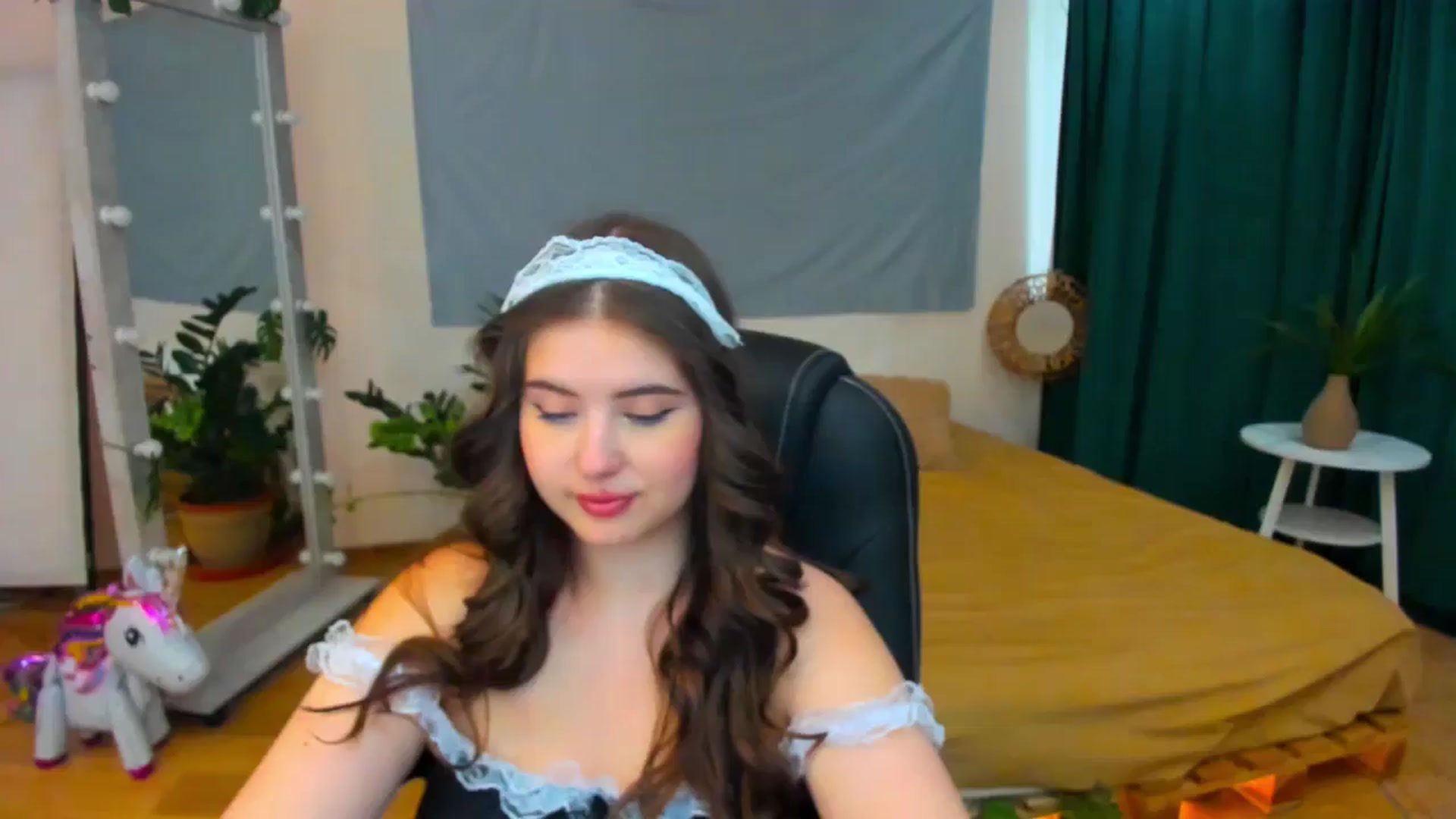 Gallery image thumbnail from AdmireMyEyes's myfreecams stream on, 07/27/2024, 10:51 image 10 of 20