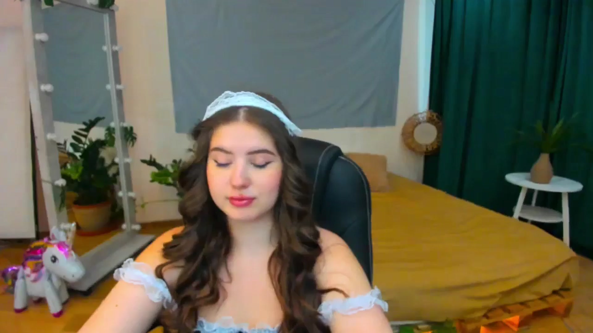 Gallery image thumbnail from AdmireMyEyes's myfreecams stream on, 07/27/2024, 10:51 image 14 of 20