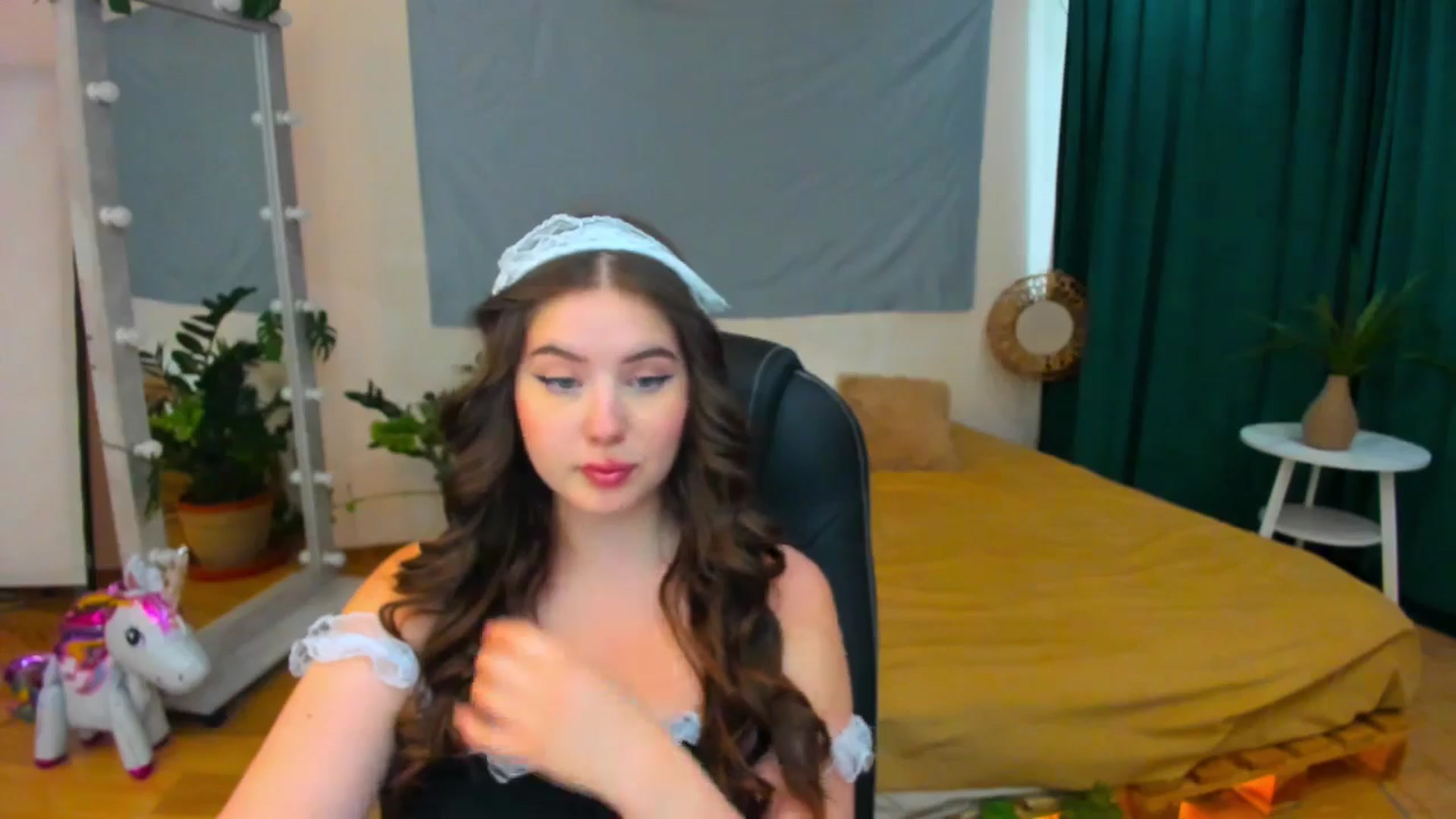 Gallery image thumbnail from AdmireMyEyes's myfreecams stream on, 07/27/2024, 10:51 image 11 of 20