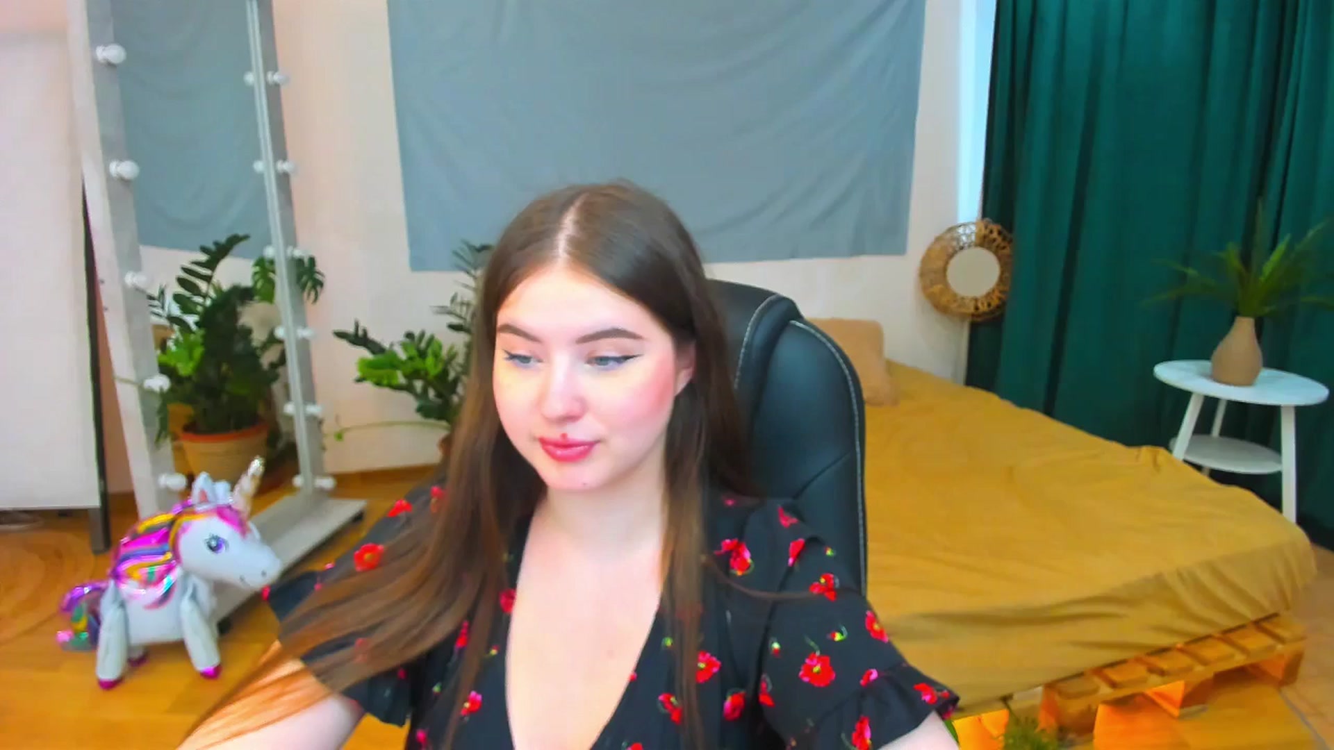 Gallery image thumbnail from AdmireMyEyes's myfreecams stream on, 07/28/2024, 08:40 image 13 of 20
