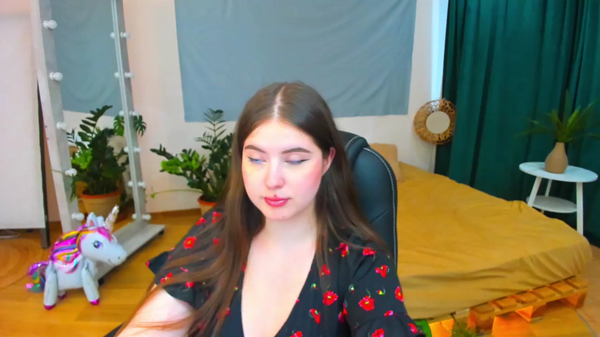 Gallery image thumbnail from AdmireMyEyes's myfreecams stream on, 07/28/2024, 08:40 image 16 of 20