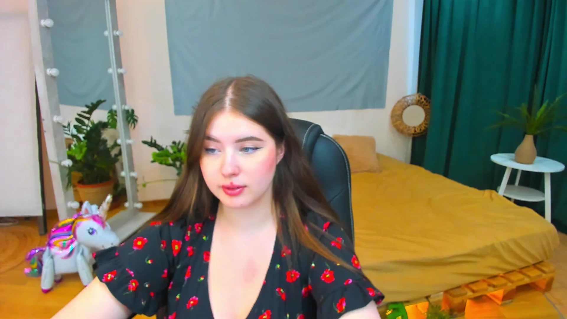 Gallery image thumbnail from AdmireMyEyes's myfreecams stream on, 07/28/2024, 08:40 image 10 of 20