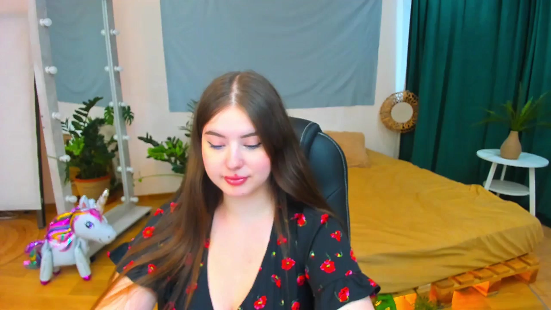 Gallery image thumbnail from AdmireMyEyes's myfreecams stream on, 07/28/2024, 08:40 image 14 of 20