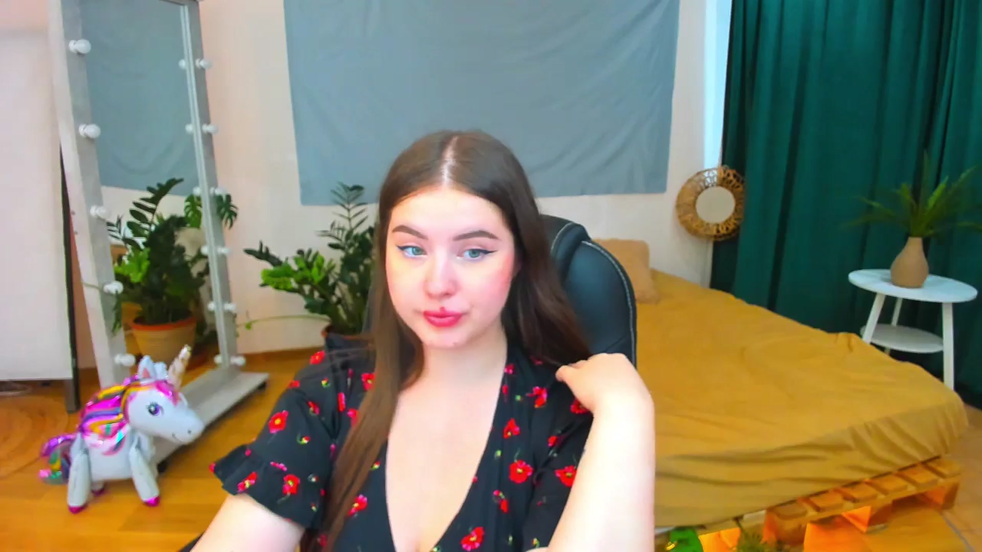 Gallery image thumbnail from AdmireMyEyes's myfreecams stream on, 07/28/2024, 09:03 image 14 of 20