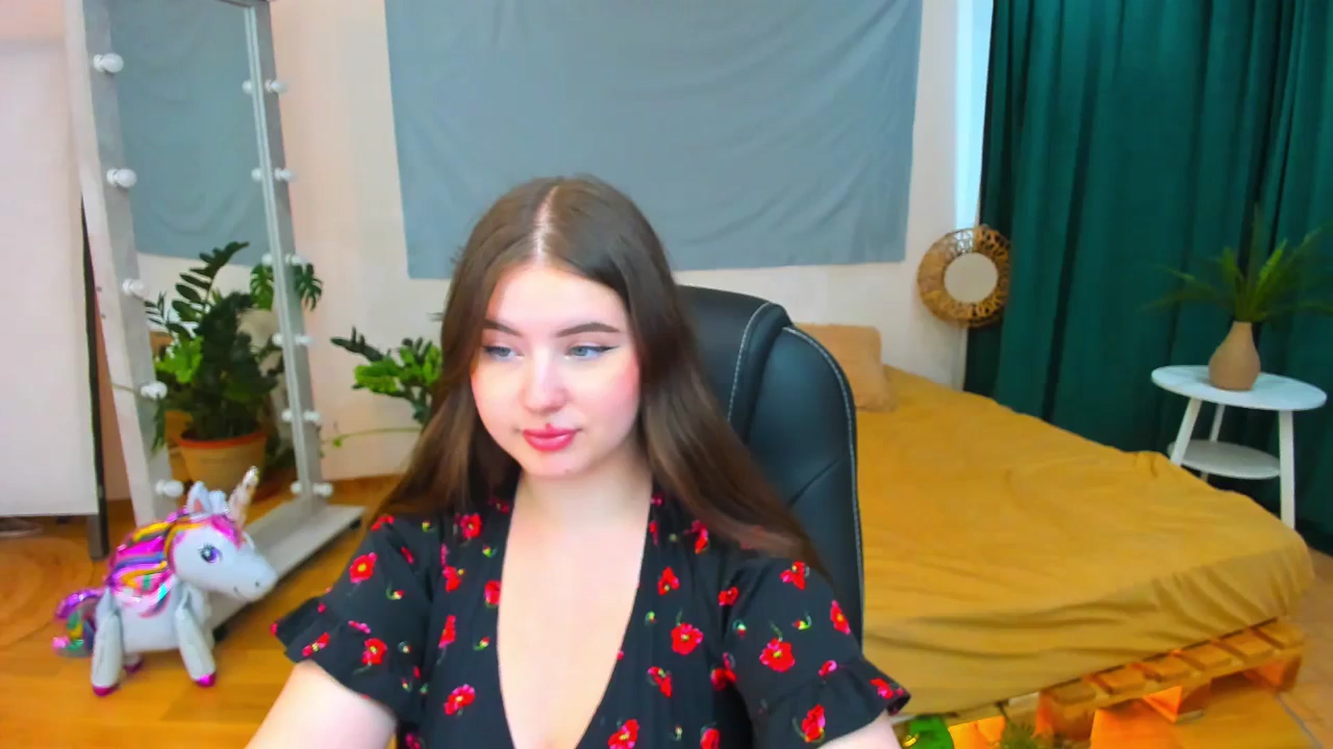 Gallery image thumbnail from AdmireMyEyes's myfreecams stream on, 07/28/2024, 09:03 image 17 of 20