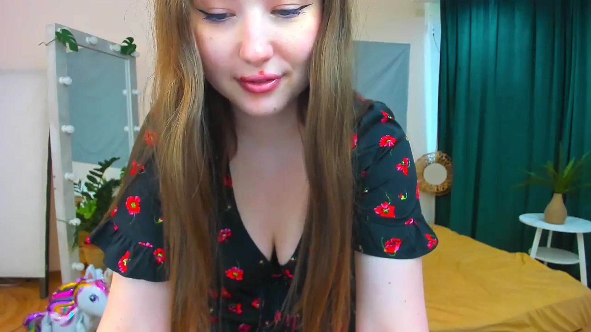Gallery image thumbnail from AdmireMyEyes's myfreecams stream on, 07/28/2024, 09:19 image 13 of 20