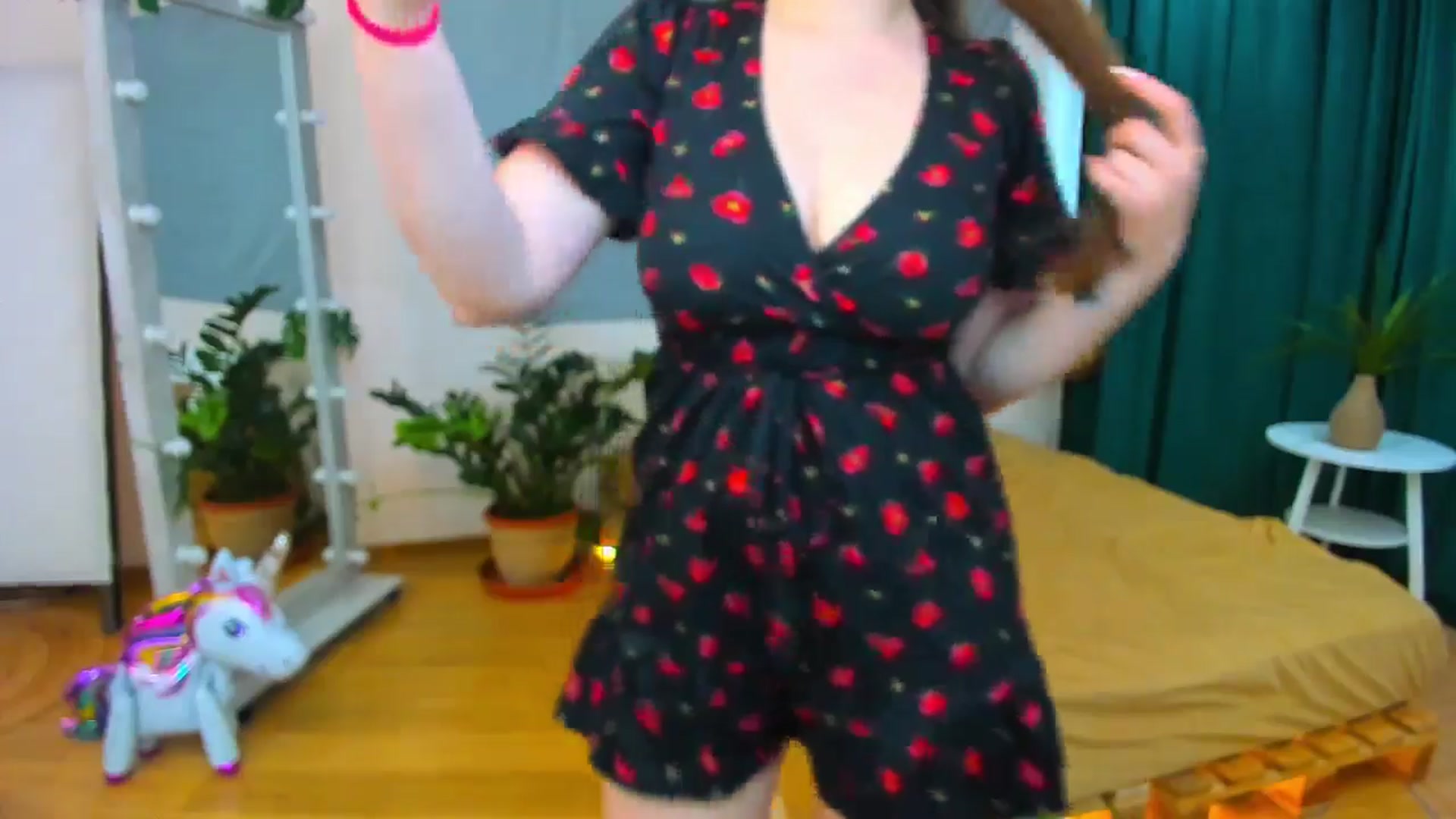 Gallery image thumbnail from AdmireMyEyes's myfreecams stream on, 07/28/2024, 09:19 image 10 of 20