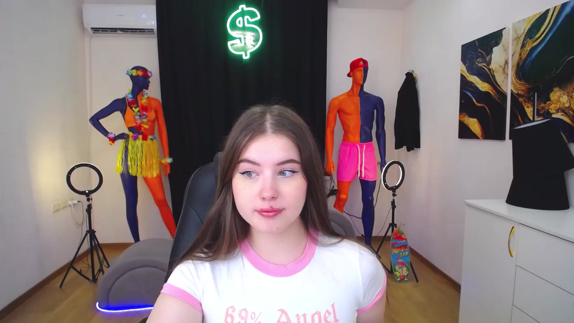 Gallery image thumbnail from AdmireMyEyes's myfreecams stream on, 07/29/2024, 05:23 image 9 of 20