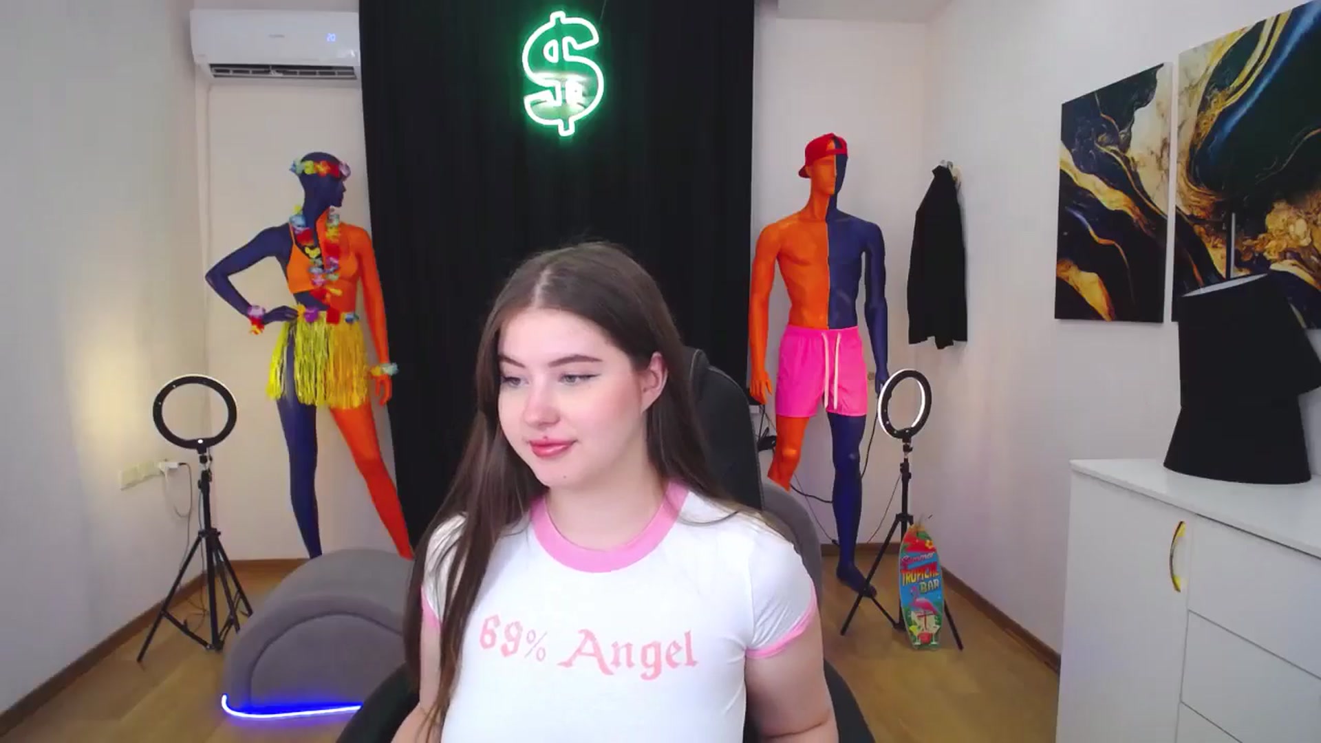 Gallery image thumbnail from AdmireMyEyes's myfreecams stream on, 07/29/2024, 05:23 image 11 of 20