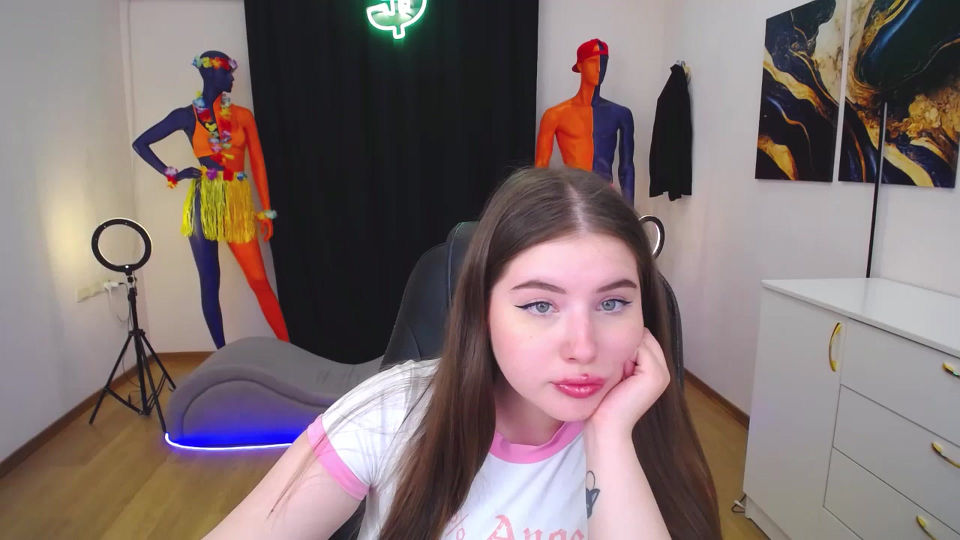 Gallery image thumbnail from AdmireMyEyes's myfreecams stream on, 07/29/2024, 09:48 image 4 of 20