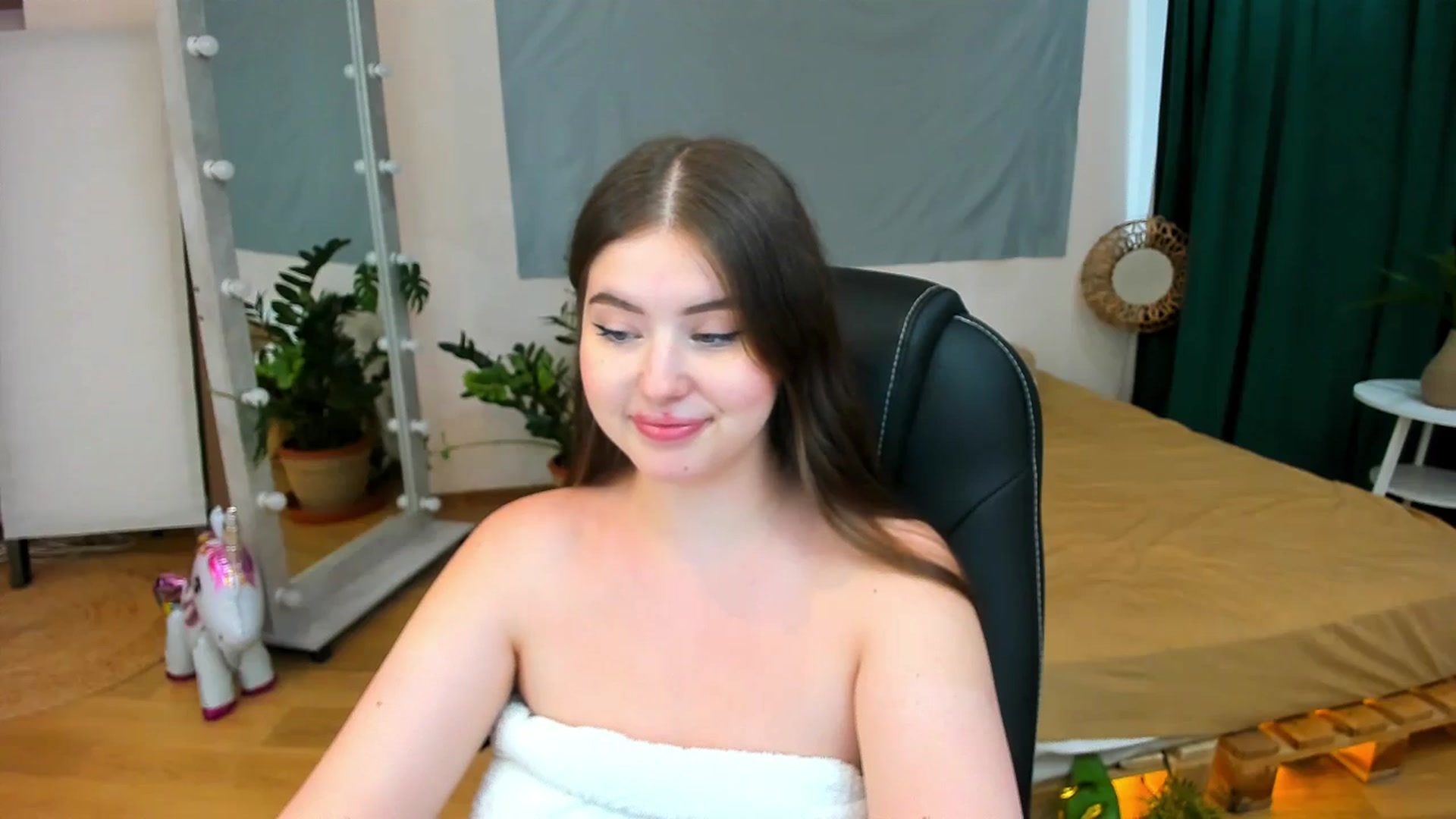 Gallery image thumbnail from AdmireMyEyes's myfreecams stream on, 07/30/2024, 09:47 image 4 of 20