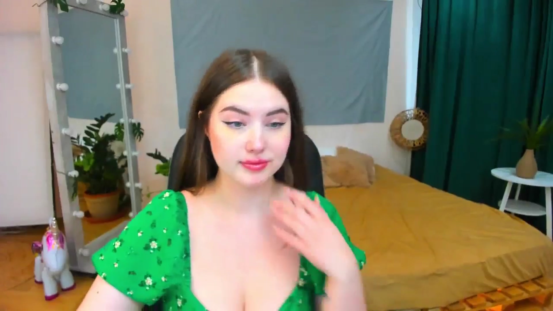Gallery image thumbnail from AdmireMyEyes's myfreecams stream on, 07/31/2024, 07:47 image 13 of 20