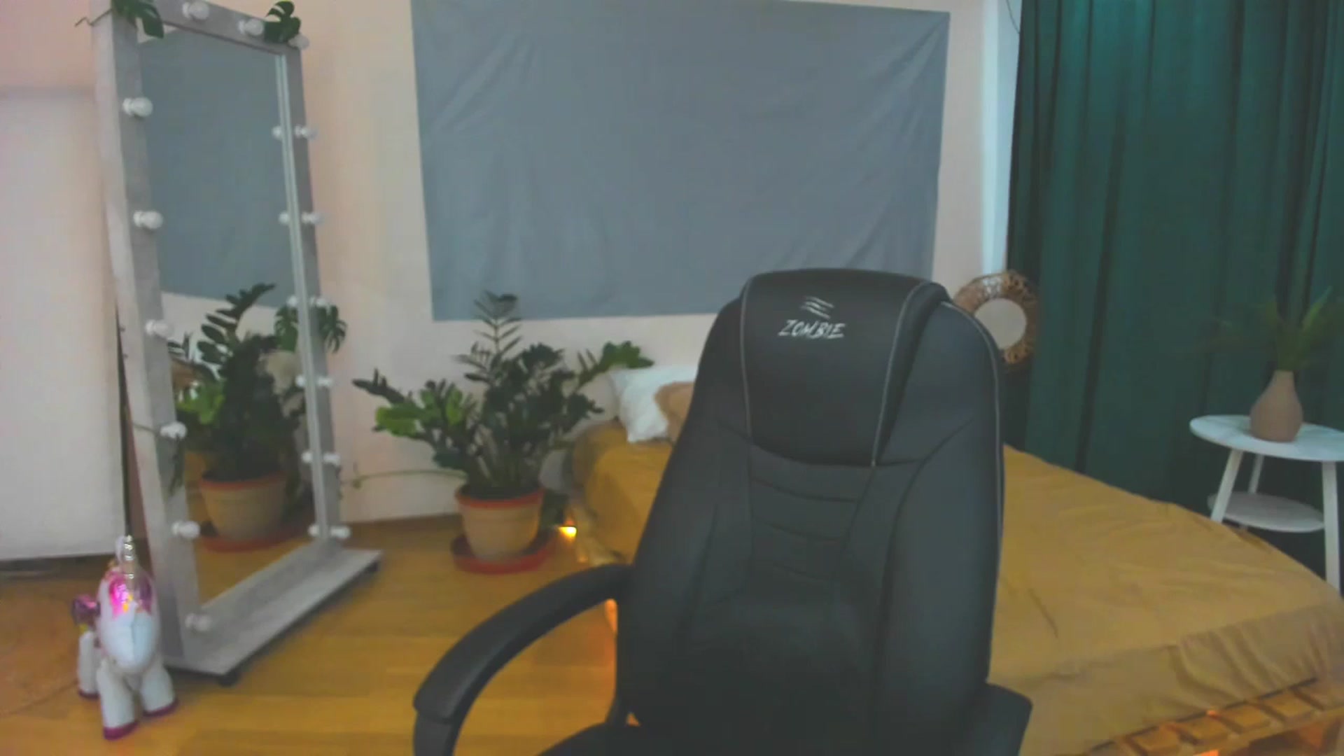Gallery image thumbnail from AdmireMyEyes's myfreecams stream on, 07/31/2024, 09:51 image 15 of 20
